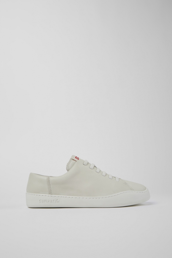 Neu Eingetroffen Camper Peu Touring - Weißer Herrensneaker aus Leder. Neu Eingetroffen Camper Peu Touring - Weißer Herrensneaker aus Leder.