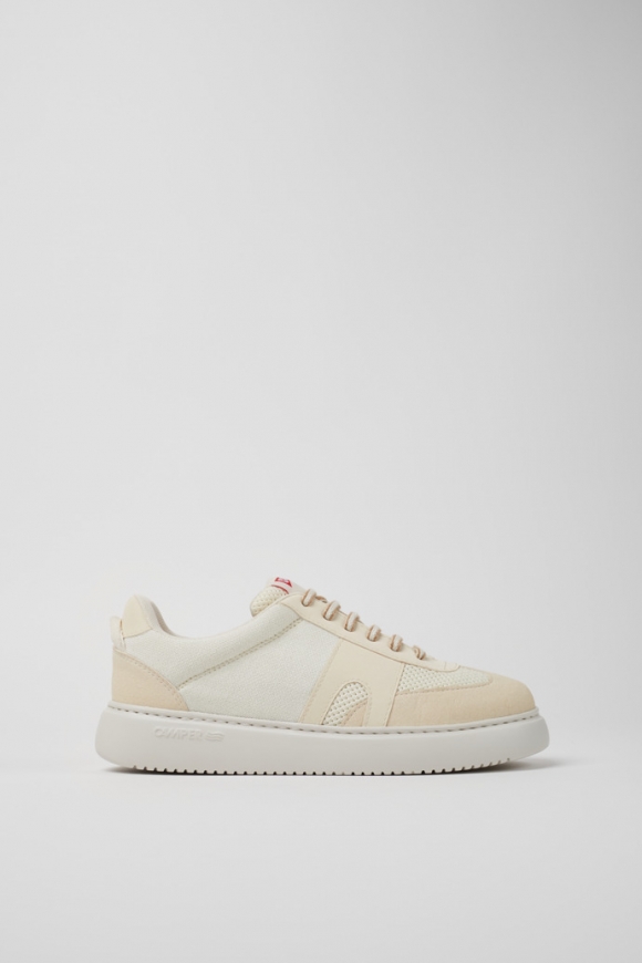 Neu Eingetroffen Camper Runner K21 Sorona® - Weißer Damensneaker aus Sorona Mesh. Neu Eingetroffen Camper Runner K21 Sorona® - Weißer Damensneaker aus Sorona Mesh.