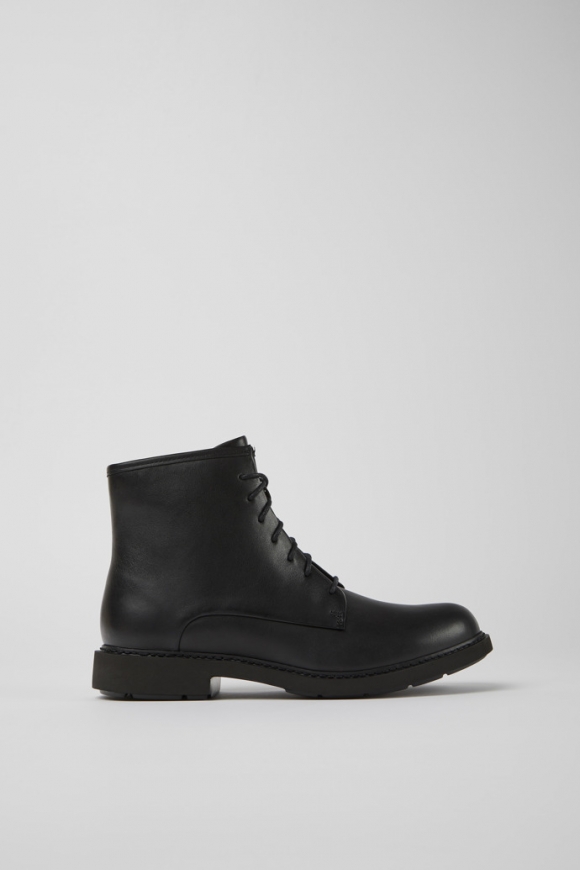Neu Eingetroffen Camper Neuman - Schwarzer Stiefeletten aus Leder für Damen. Neu Eingetroffen Camper Neuman - Schwarzer Stiefeletten aus Leder für Damen.