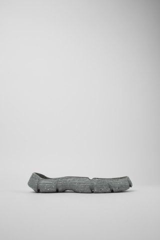 Neu Eingetroffen Camper ROKU Outsoles - Graue Laufsohlen (2 Stück) für jeweils den rechten und den linken Schuh. Neu Eingetroffen Camper ROKU Outsoles - Graue Laufsohlen (2 Stück) für jeweils den rechten und den linken Schuh.