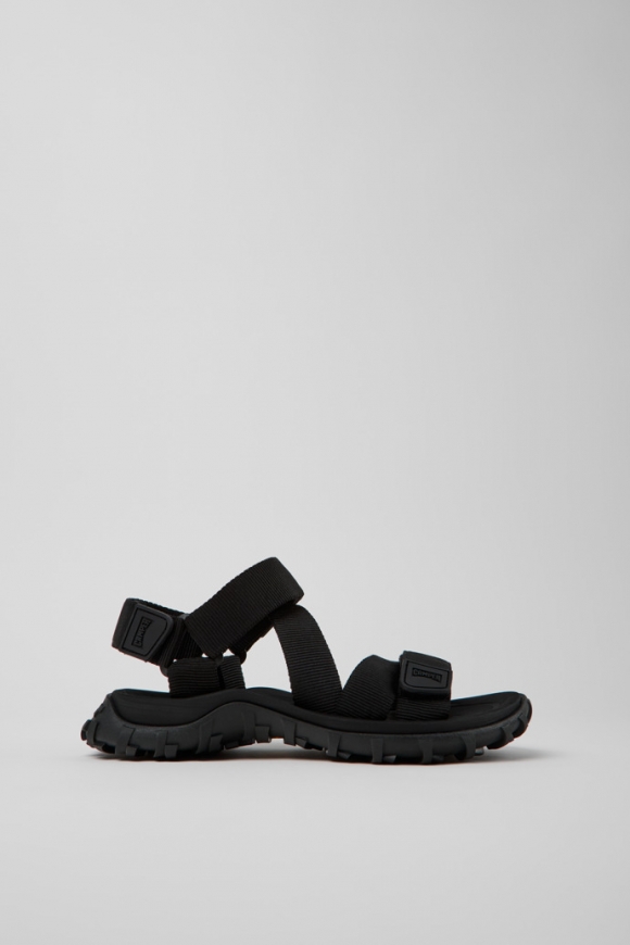 Neu Eingetroffen Camper Drift Trail Sandal - Schwarze Sandale aus recyceltem PET für Damen. Neu Eingetroffen Camper Drift Trail Sandal - Schwarze Sandale aus recyceltem PET für Damen.