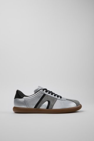 Neu Eingetroffen Camper Pelotas Soller - Silbergraue Ledersneaker und Nubukledersneaker für Herren.