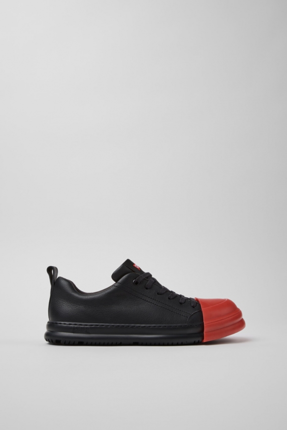 Neu Eingetroffen Camper Junction Runner - Schwarzer Damensneaker aus Leder. Neu Eingetroffen Camper Junction Runner - Schwarzer Damensneaker aus Leder.