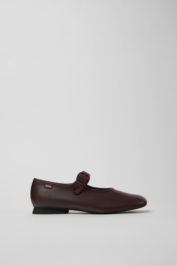 Neu Eingetroffen Camper Casi Myra - Weinroter Lederschuh für Damen. Neu Eingetroffen Camper Casi Myra - Weinroter Lederschuh für Damen.