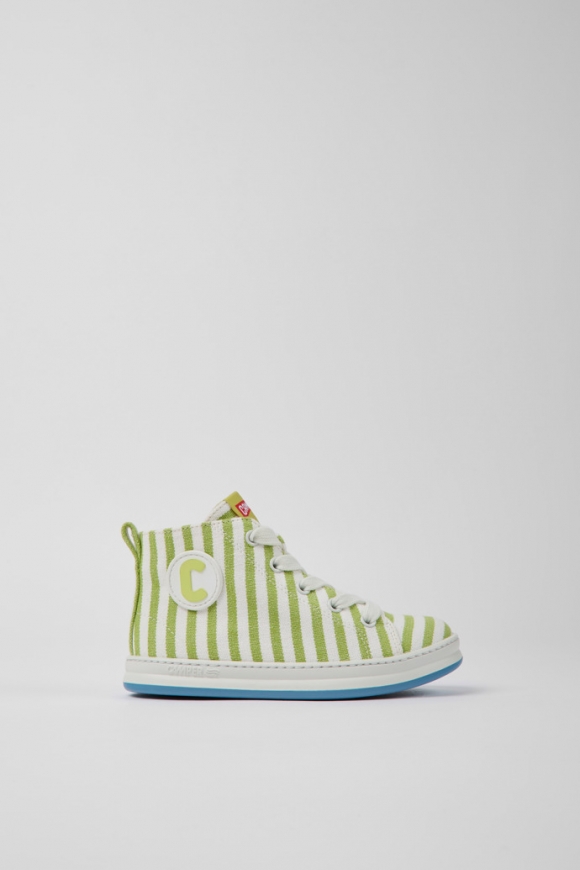 Neu Eingetroffen Camper Runner - Weiß-grüner Kindersneaker aus Textil Neu Eingetroffen Camper Runner - Weiß-grüner Kindersneaker aus Textil