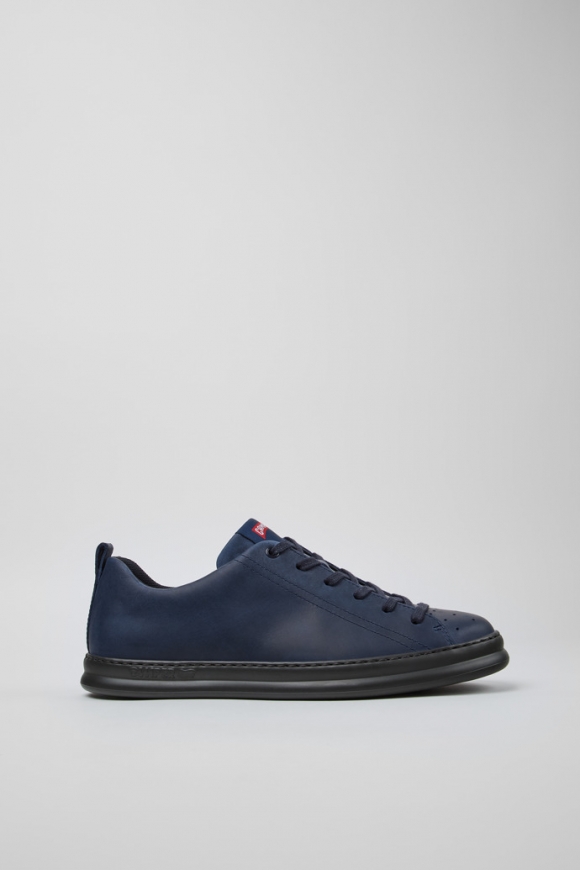 Neu Eingetroffen Camper Runner - Blauer Herrensneaker aus Nubukleder Neu Eingetroffen Camper Runner - Blauer Herrensneaker aus Nubukleder