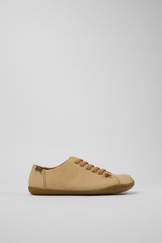 Neu Eingetroffen Camper Peu - Beiger Damenschuh aus Nubukleder. Neu Eingetroffen Camper Peu - Beiger Damenschuh aus Nubukleder.