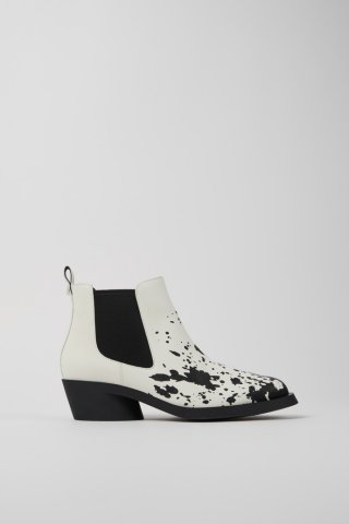 Neu Eingetroffen Camper Bonnie - Damenstiefelette aus Leder in Weiß und Schwarz Neu Eingetroffen Camper Bonnie - Damenstiefelette aus Leder in Weiß und Schwarz