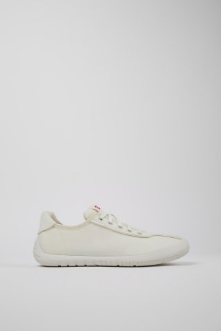 Neu Eingetroffen Camper Peu Path - Weißer Damensneaker aus Recycling-PET. Neu Eingetroffen Camper Peu Path - Weißer Damensneaker aus Recycling-PET.