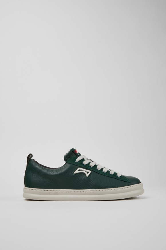 Neu Eingetroffen Camper Runner - Grüner Herrensneaker aus Leder und Nubukleder. Neu Eingetroffen Camper Runner - Grüner Herrensneaker aus Leder und Nubukleder.