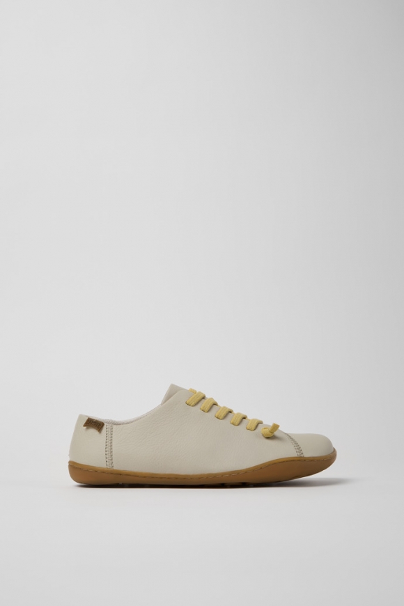 Neu Eingetroffen Camper Peu - Grauer Lederschuh für Damen. Neu Eingetroffen Camper Peu - Grauer Lederschuh für Damen.