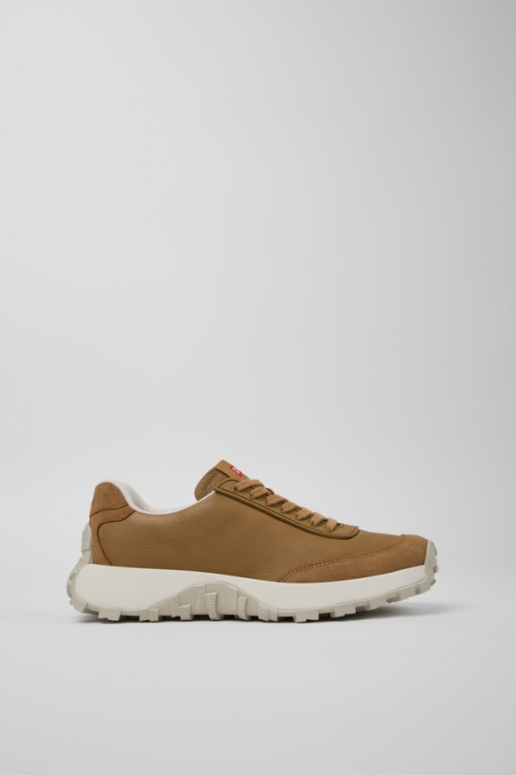 Neu Eingetroffen Camper Drift Trail VIBRAM - Brauner Damensneaker aus Leder und Nubukleder Neu Eingetroffen Camper Drift Trail VIBRAM - Brauner Damensneaker aus Leder und Nubukleder