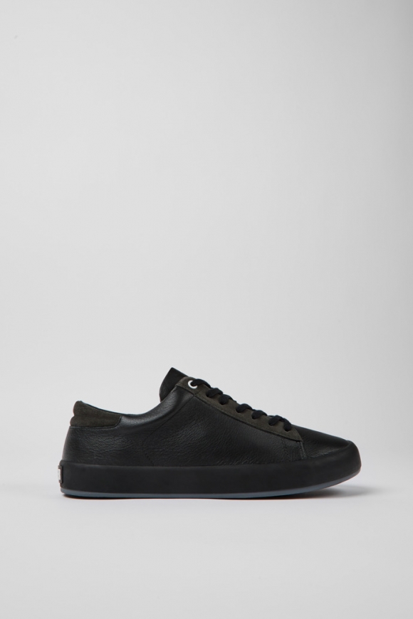 Neu Eingetroffen Camper Andratx - Mehrfarbiger Herrensneaker aus Leder und Nubukleder. Neu Eingetroffen Camper Andratx - Mehrfarbiger Herrensneaker aus Leder und Nubukleder.