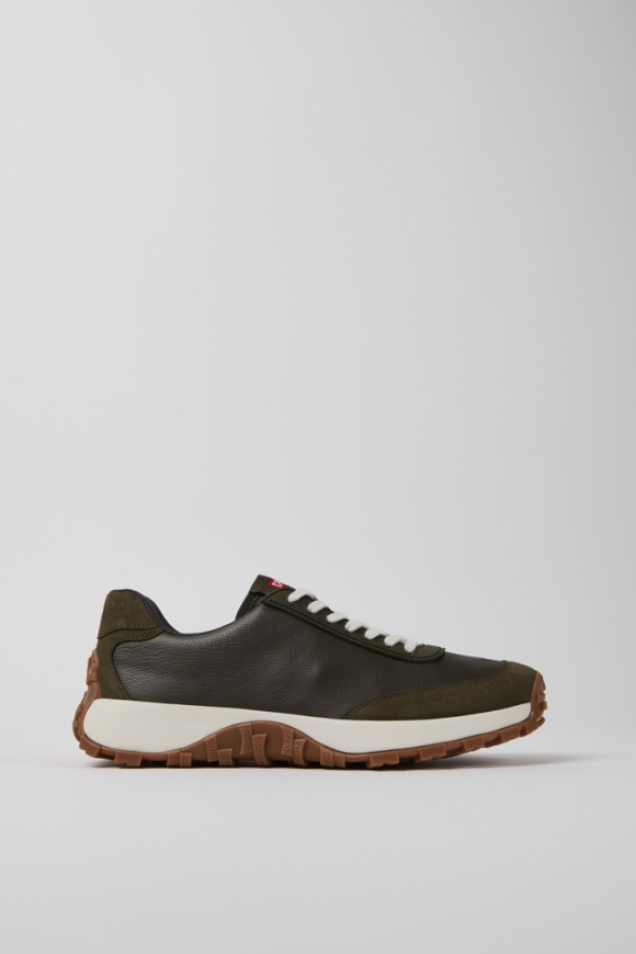 Neu Eingetroffen Camper Drift Trail VIBRAM - Grüner Herrensneaker aus Textil und Nubukleder Neu Eingetroffen Camper Drift Trail VIBRAM - Grüner Herrensneaker aus Textil und Nubukleder