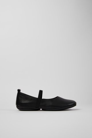 Neu Eingetroffen Camper Right Nina - Schwarzer Damenschuh aus Leder. Neu Eingetroffen Camper Right Nina - Schwarzer Damenschuh aus Leder.