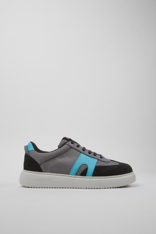 Neu Eingetroffen Camper Runner K21 Sorona® - Mehrfarbiger Herrensneaker aus Recycling-PET und Nubukleder.