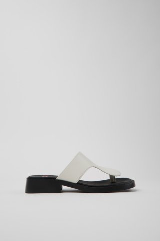 Neu Eingetroffen Camper Twins - Weiße Ledersandalen für Damen. Neu Eingetroffen Camper Twins - Weiße Ledersandalen für Damen.