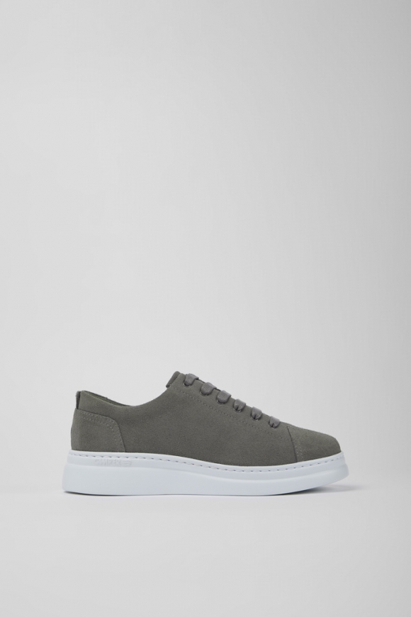 Neu Eingetroffen Camper Runner Up - Grauer Damensneaker aus Nubukleder Neu Eingetroffen Camper Runner Up - Grauer Damensneaker aus Nubukleder