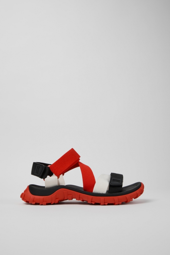 Neu Eingetroffen Camper Drift Trail Sandal - Mehrfarbige Sandale aus Recycling-PET für Herren. Neu Eingetroffen Camper Drift Trail Sandal - Mehrfarbige Sandale aus Recycling-PET für Herren.