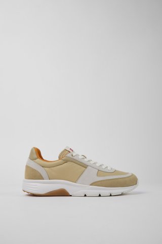 Neu Eingetroffen Camper Drift - Herrensneaker aus Nubukleder in Beige und Weiß Neu Eingetroffen Camper Drift - Herrensneaker aus Nubukleder in Beige und Weiß