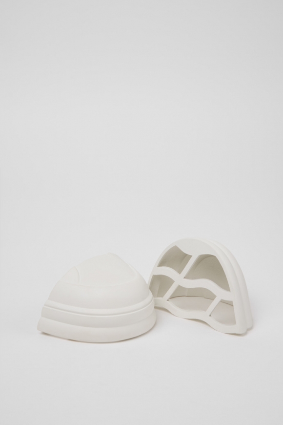 Neu Eingetroffen Camper Junction Runner Toe Caps - Zehenaufsätze aus Gummi in Weiß Neu Eingetroffen Camper Junction Runner Toe Caps - Zehenaufsätze aus Gummi in Weiß