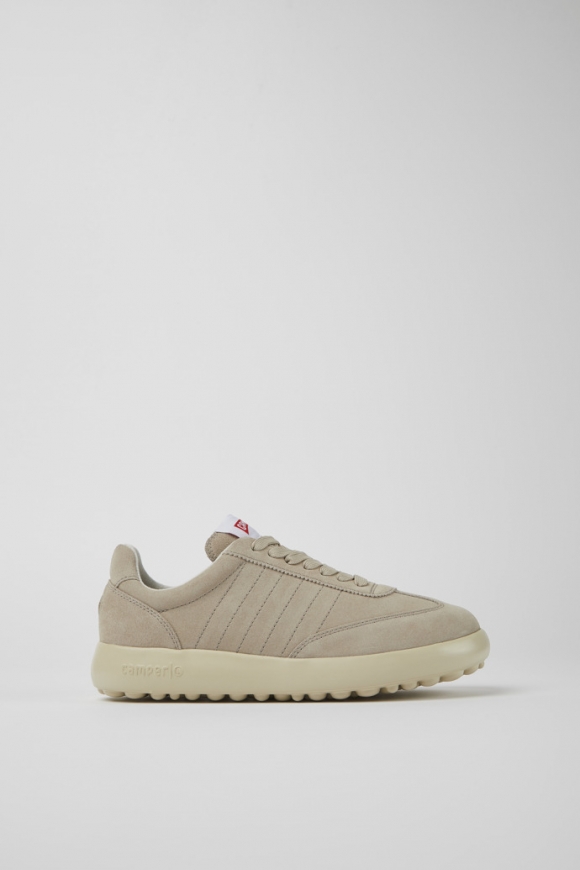 Neu Eingetroffen Camper Pelotas XLF - Beiger Damensneaker aus Nubukleder.