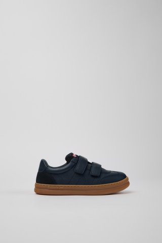 Neu Eingetroffen Camper Runner - Mehrfarbige Kindersneaker aus Leder und Nubukleder. Neu Eingetroffen Camper Runner - Mehrfarbige Kindersneaker aus Leder und Nubukleder.