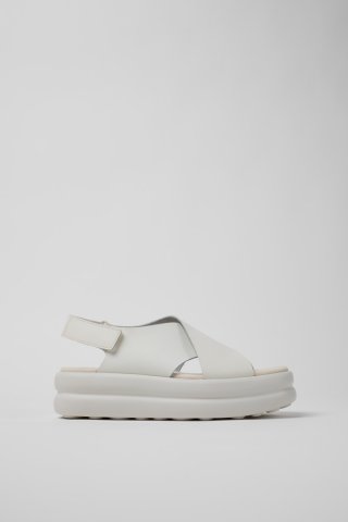 Neu Eingetroffen Camper Pelotas Flota Up - Weiße Ledersandalen für Damen. Neu Eingetroffen Camper Pelotas Flota Up - Weiße Ledersandalen für Damen.