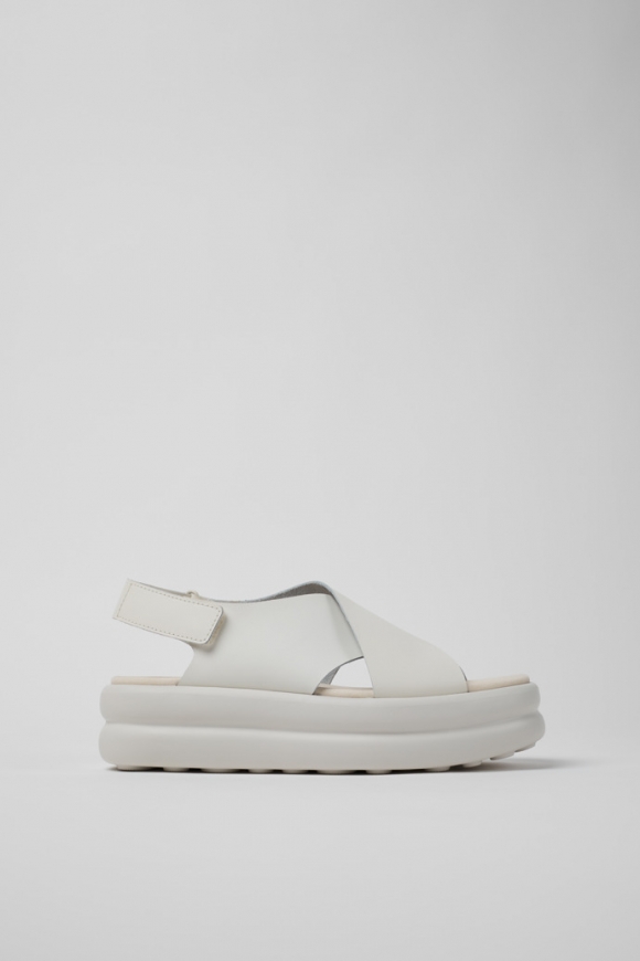 Neu Eingetroffen Camper Pelotas Flota Up - Weiße Ledersandalen für Damen. Neu Eingetroffen Camper Pelotas Flota Up - Weiße Ledersandalen für Damen.