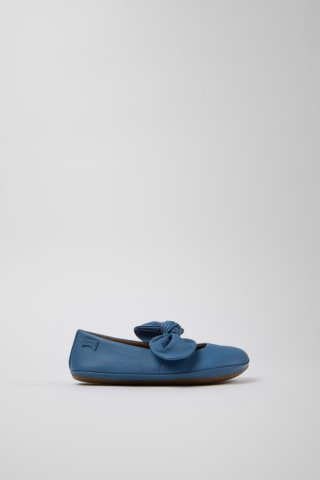 Neu Eingetroffen Camper Right - Blauer Lederballerina für Kinder.