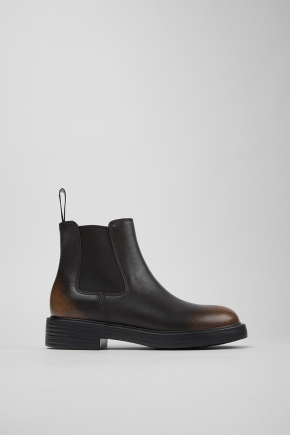 Neu Eingetroffen Camper Dean - Schwarze und braune Lederstiefeletten für Damen. Neu Eingetroffen Camper Dean - Schwarze und braune Lederstiefeletten für Damen.