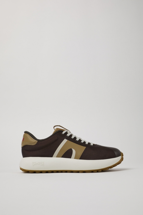 Neu Eingetroffen Camper Pelotas Athens - Brauner Herrensneaker aus Textil Neu Eingetroffen Camper Pelotas Athens - Brauner Herrensneaker aus Textil