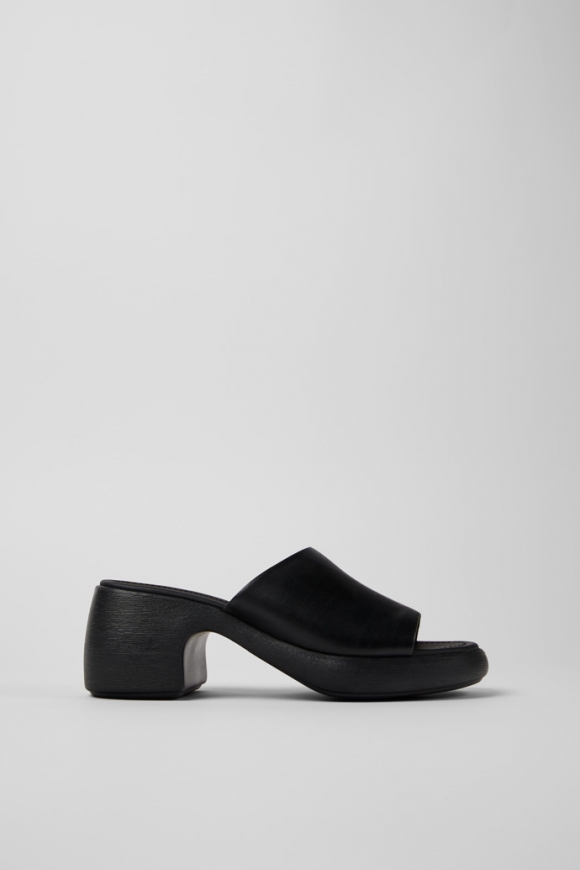 Neu Eingetroffen Camper Thelma Sandal - Schwarze Ledersandale für Damen. Neu Eingetroffen Camper Thelma Sandal - Schwarze Ledersandale für Damen.
