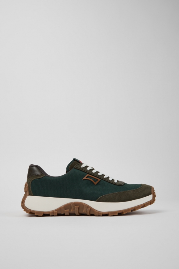 Neu Eingetroffen Camper Drift Trail - Grüner Herrensneaker aus Textil und Nubukleder. Neu Eingetroffen Camper Drift Trail - Grüner Herrensneaker aus Textil und Nubukleder.