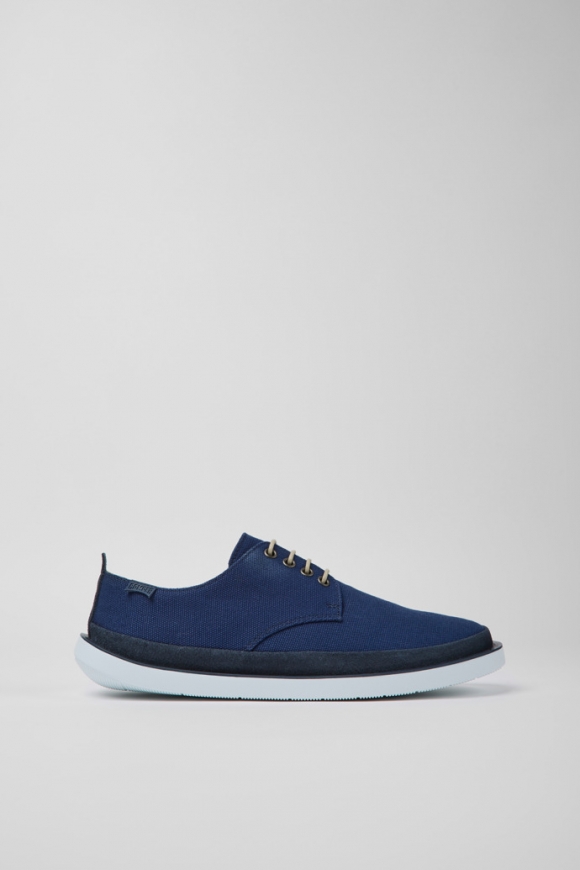 Neu Eingetroffen Camper Wagon - Blauer Herrenschuh aus Textil und Nubukleder Neu Eingetroffen Camper Wagon - Blauer Herrenschuh aus Textil und Nubukleder