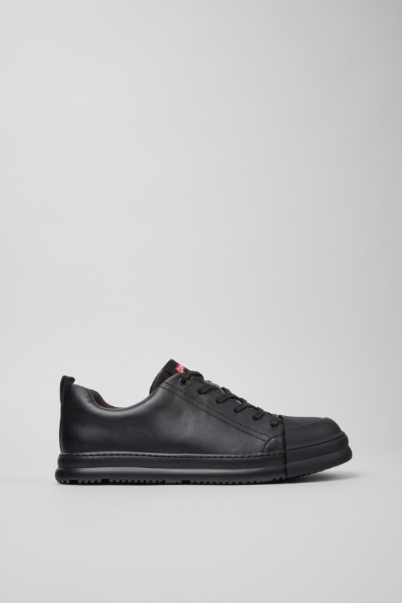 Neu Eingetroffen Camper Junction Runner - Schwarzer Herrensneaker aus Leder. Neu Eingetroffen Camper Junction Runner - Schwarzer Herrensneaker aus Leder.