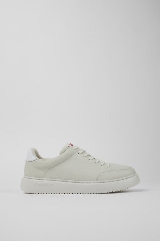 Neu Eingetroffen Camper Runner K21 - Weißer Herrensneaker aus Leder. Neu Eingetroffen Camper Runner K21 - Weißer Herrensneaker aus Leder.