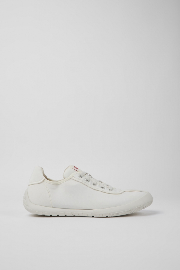 Neu Eingetroffen Camper Peu Path - Weißer Herrensneaker aus Recycling-PET. Neu Eingetroffen Camper Peu Path - Weißer Herrensneaker aus Recycling-PET.