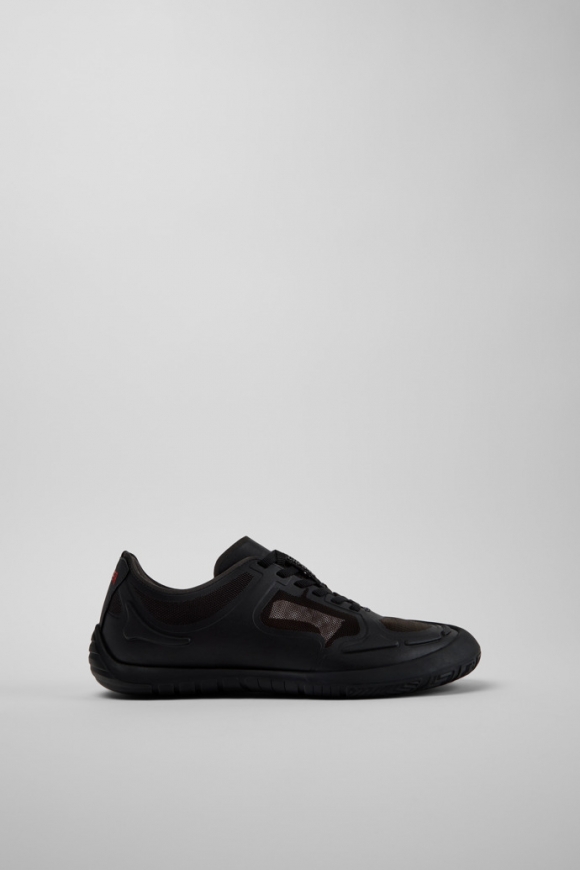 Neu Eingetroffen Camper Path - Schwarzer Damensneaker aus Recycling-PET.