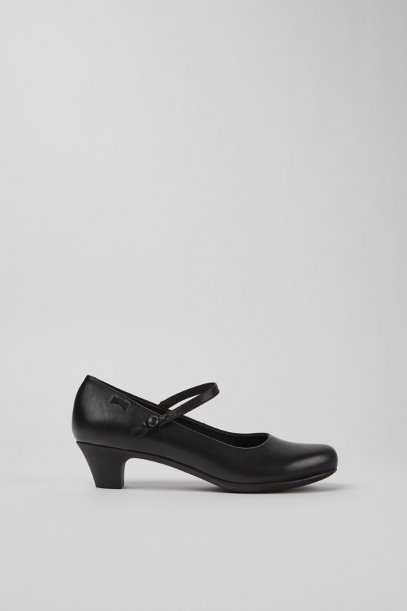Neu Eingetroffen Camper Helena - Schwarzer Damenschuh aus Leder. Neu Eingetroffen Camper Helena - Schwarzer Damenschuh aus Leder.