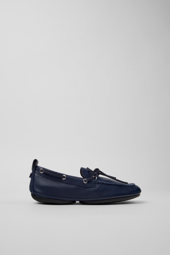Neu Eingetroffen Camper Right Nina - Blauer Lederballerina für Damen. Neu Eingetroffen Camper Right Nina - Blauer Lederballerina für Damen.
