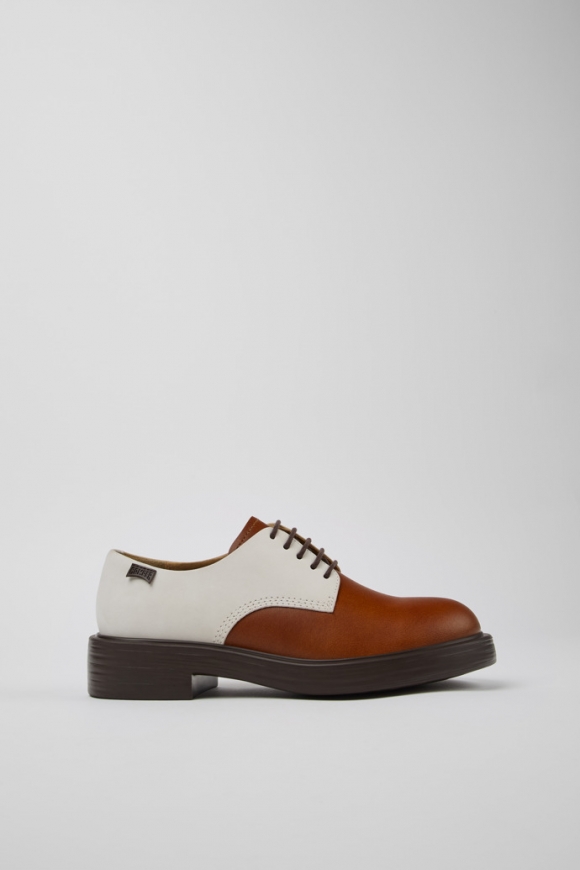 Neu Eingetroffen Camper Twins - Mehrfarbige Damenschuhe aus Leder und Nubukleder. Neu Eingetroffen Camper Twins - Mehrfarbige Damenschuhe aus Leder und Nubukleder.