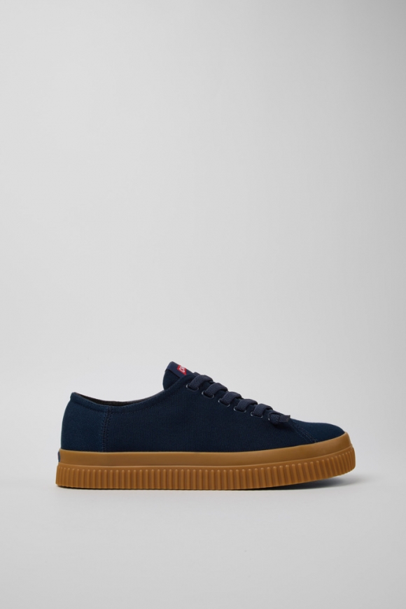 Neu Eingetroffen Camper Peu Roda - Blauer Herrensneaker aus TENCEL™ Lyocell. Neu Eingetroffen Camper Peu Roda - Blauer Herrensneaker aus TENCEL™ Lyocell.
