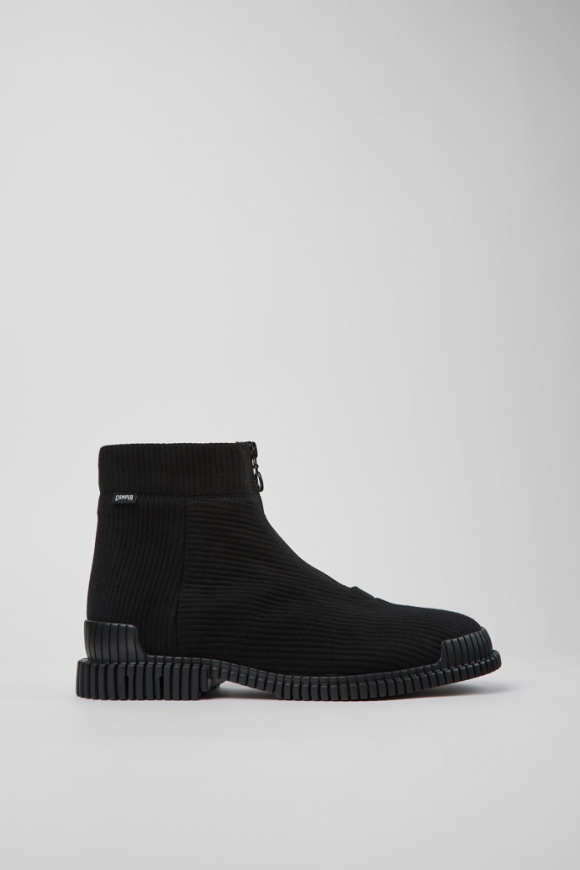 Neu Eingetroffen Camper Pix - Schwarzer Mittelstiefel aus Textil für Herren. Neu Eingetroffen Camper Pix - Schwarzer Mittelstiefel aus Textil für Herren.