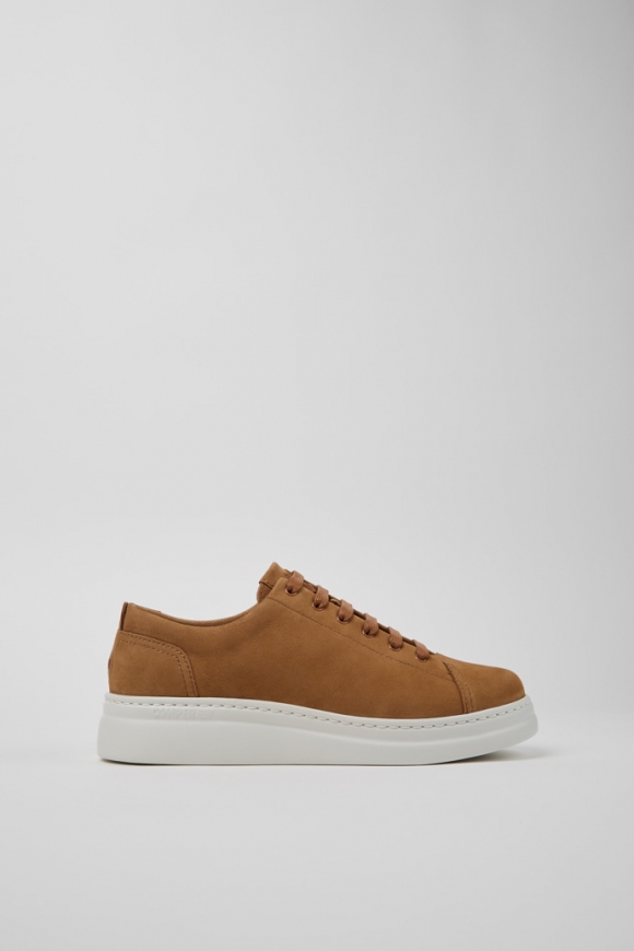 Neu Eingetroffen Camper Runner Up - Brauner Damensneaker aus Nubukleder.