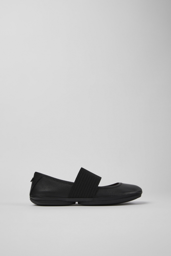 Neu Eingetroffen Camper Right Nina - Schwarzer Lederballerina für Damen. Neu Eingetroffen Camper Right Nina - Schwarzer Lederballerina für Damen.