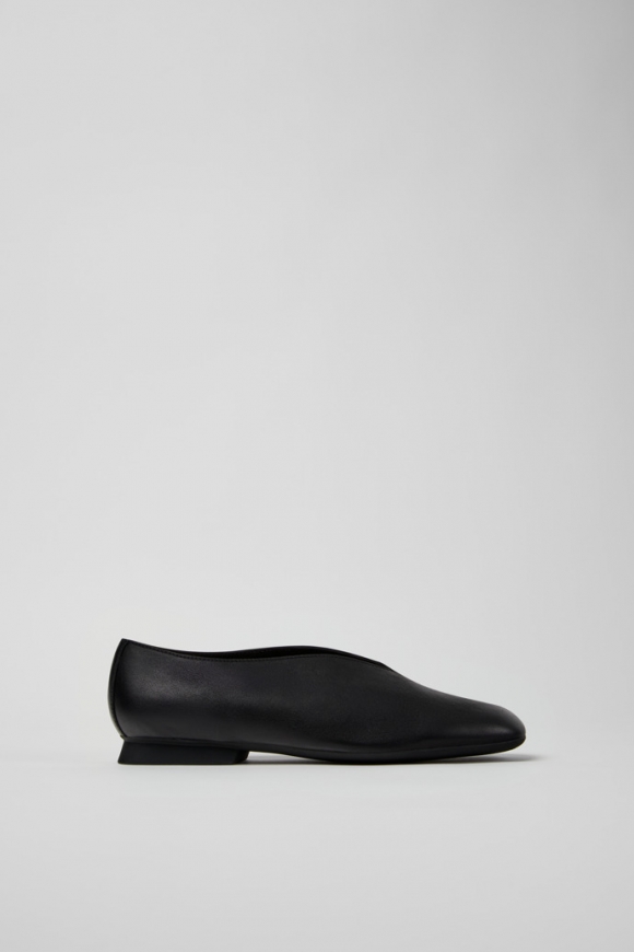 Neu Eingetroffen Camper Casi Myra - Schwarzer Lederschuh für Damen. Neu Eingetroffen Camper Casi Myra - Schwarzer Lederschuh für Damen.
