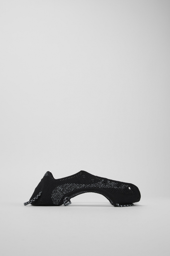 Neu Eingetroffen Camper ROKU Oberteile - Schwarze Oberteile (2 Stück) für jeweils den rechten und den linken Schuh. Neu Eingetroffen Camper ROKU Oberteile - Schwarze Oberteile (2 Stück) für jeweils den rechten und den linken Schuh.