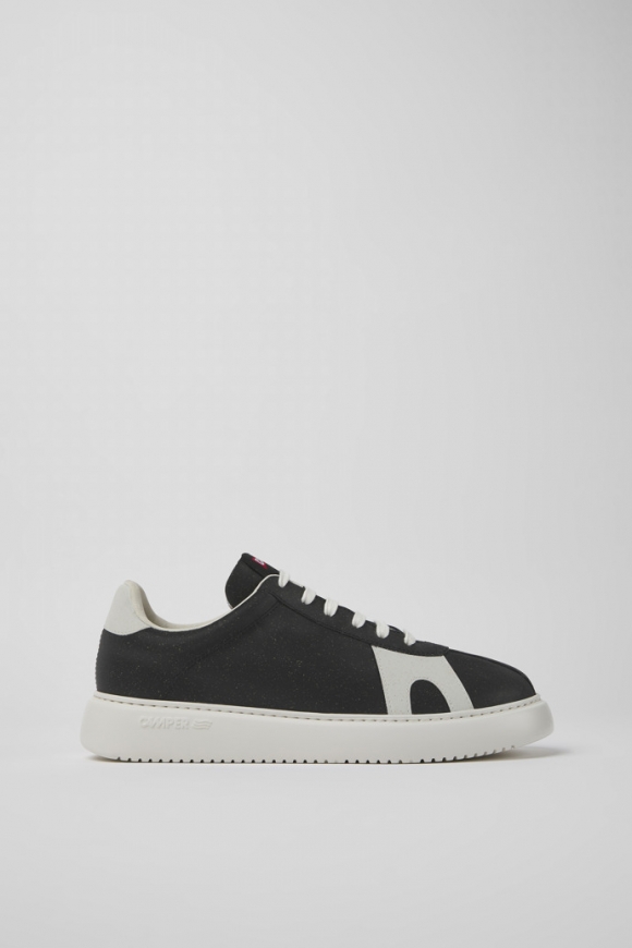 Neu Eingetroffen Camper Runner K21 MIRUM® - Herrensneaker in Schwarz und Weiß Neu Eingetroffen Camper Runner K21 MIRUM® - Herrensneaker in Schwarz und Weiß