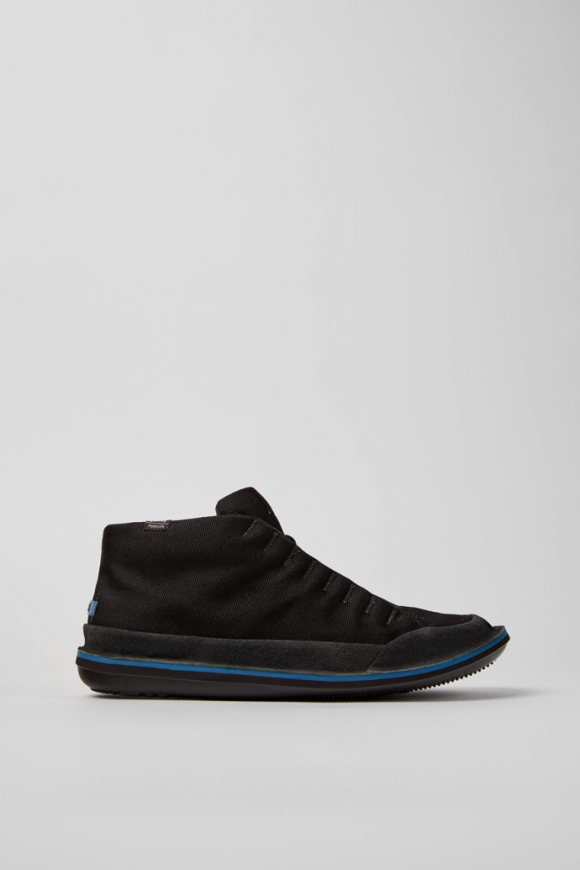 Neu Eingetroffen Camper Beetle - Schwarze Herrenstiefelette aus Textil und Nubukleder. Neu Eingetroffen Camper Beetle - Schwarze Herrenstiefelette aus Textil und Nubukleder.